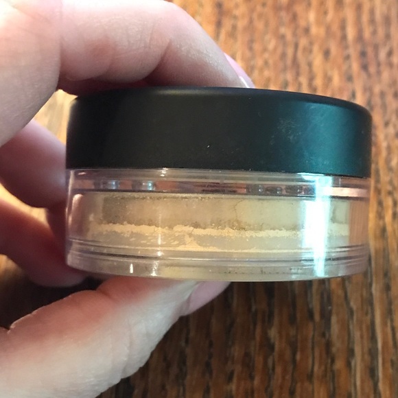 NWT bareMinerals Golden Fair Foundation - Picture 2 of 5